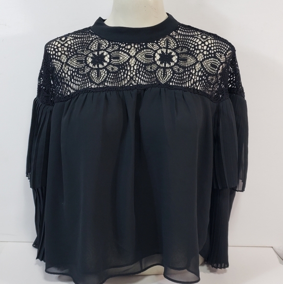 Abercrombie & Fitch Black Ruffled Blouse - Picture 5 of 6